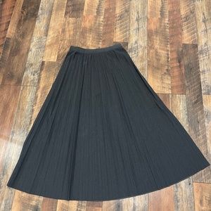 Black skirt